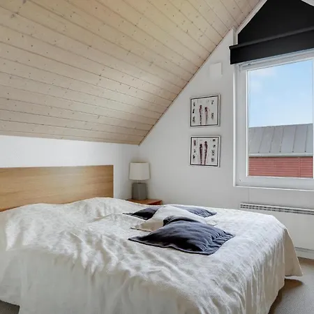 Holiday home Cozy In With Indoor Swimming Pool